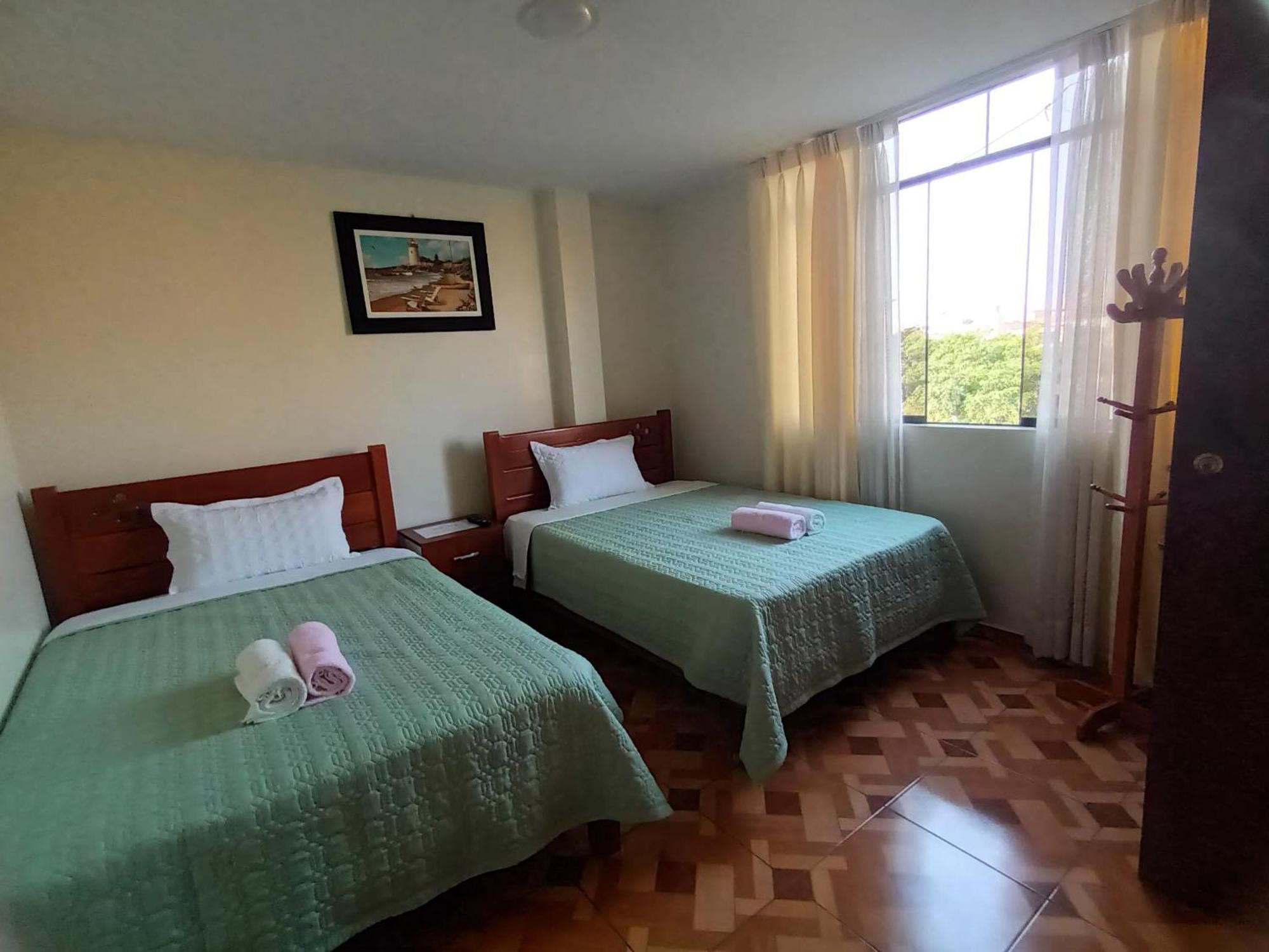 Right Across From The Airport - Free Shuttle - A Y J Familia Apartamento Lima Quarto foto