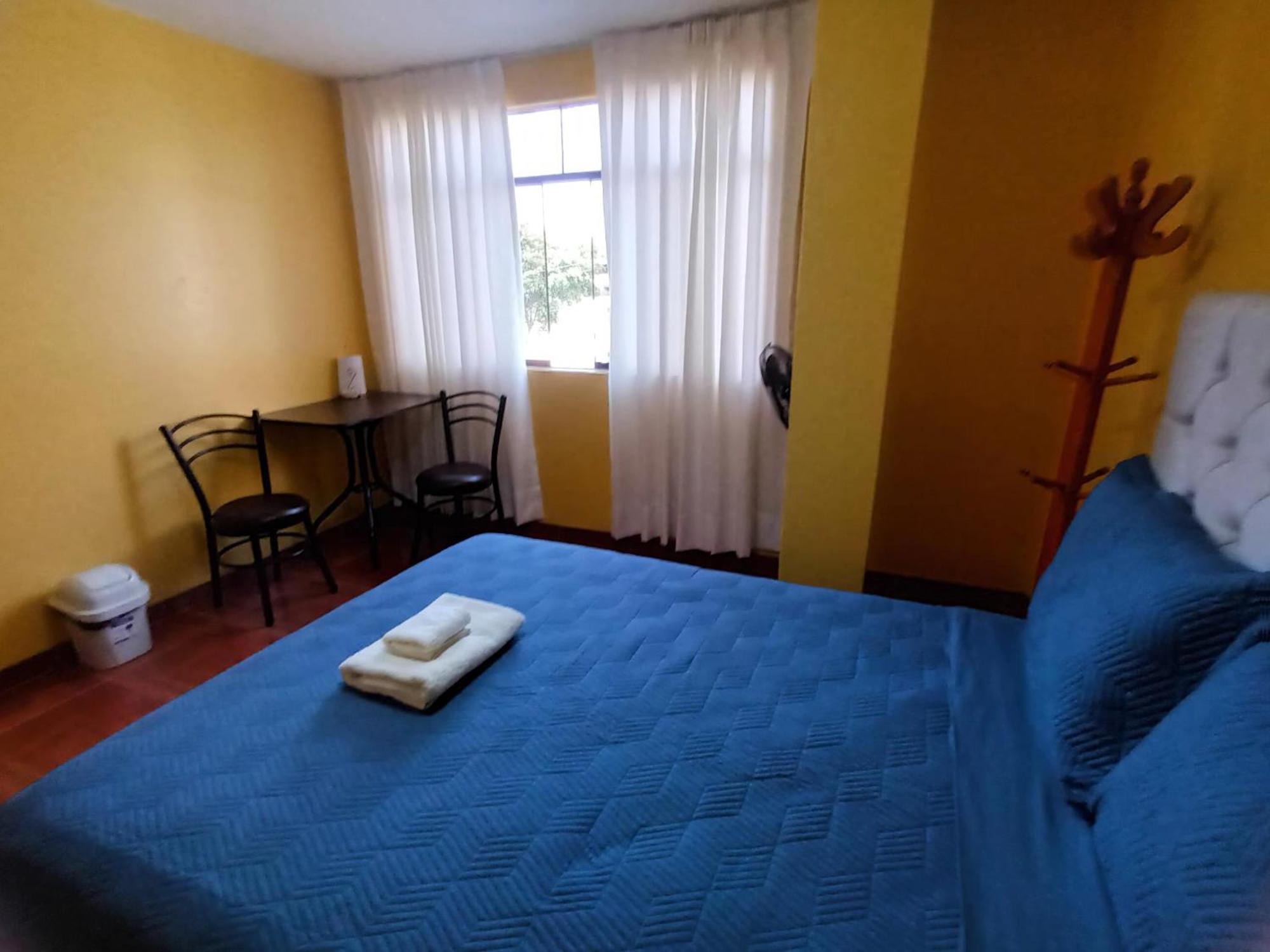 Right Across From The Airport - Free Shuttle - A Y J Familia Apartamento Lima Quarto foto