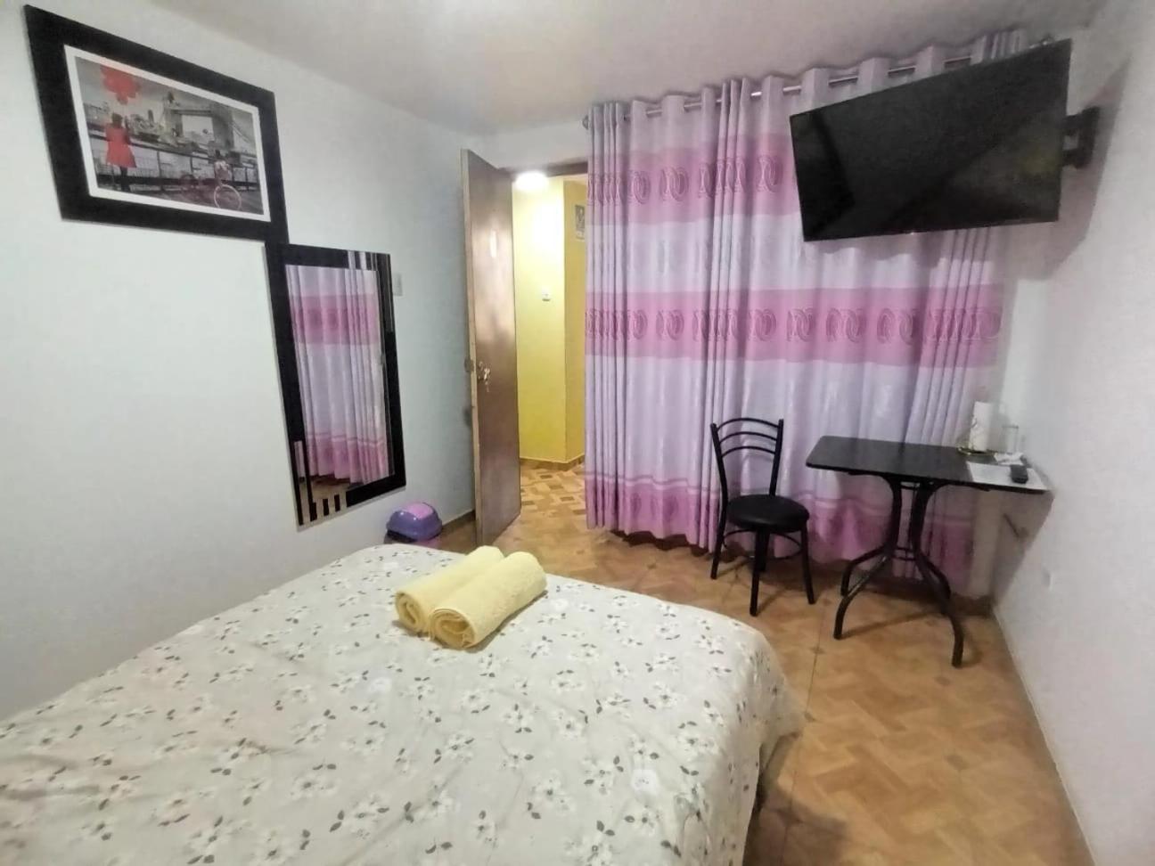 Right Across From The Airport - Free Shuttle - A Y J Familia Apartamento Lima Exterior foto