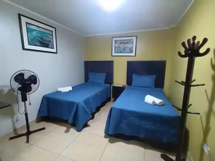 Right Across From The Airport - Free Shuttle - A Y J Familia Apartamento Lima Exterior foto