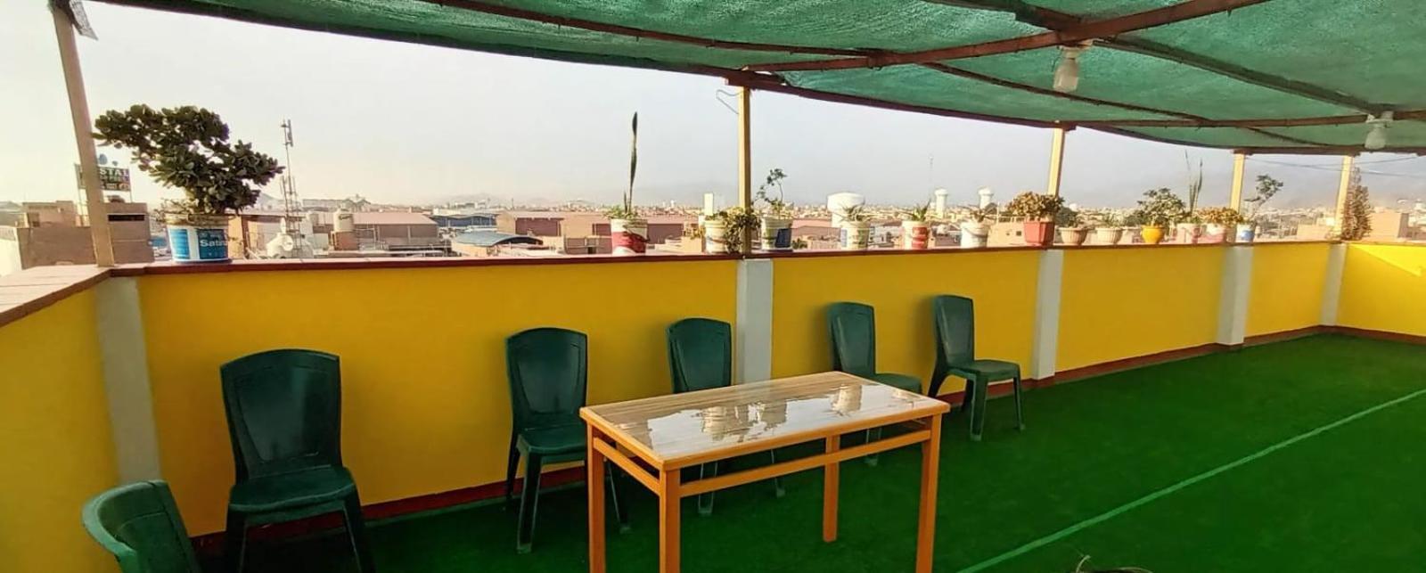 Right Across From The Airport - Free Shuttle - A Y J Familia Apartamento Lima Exterior foto