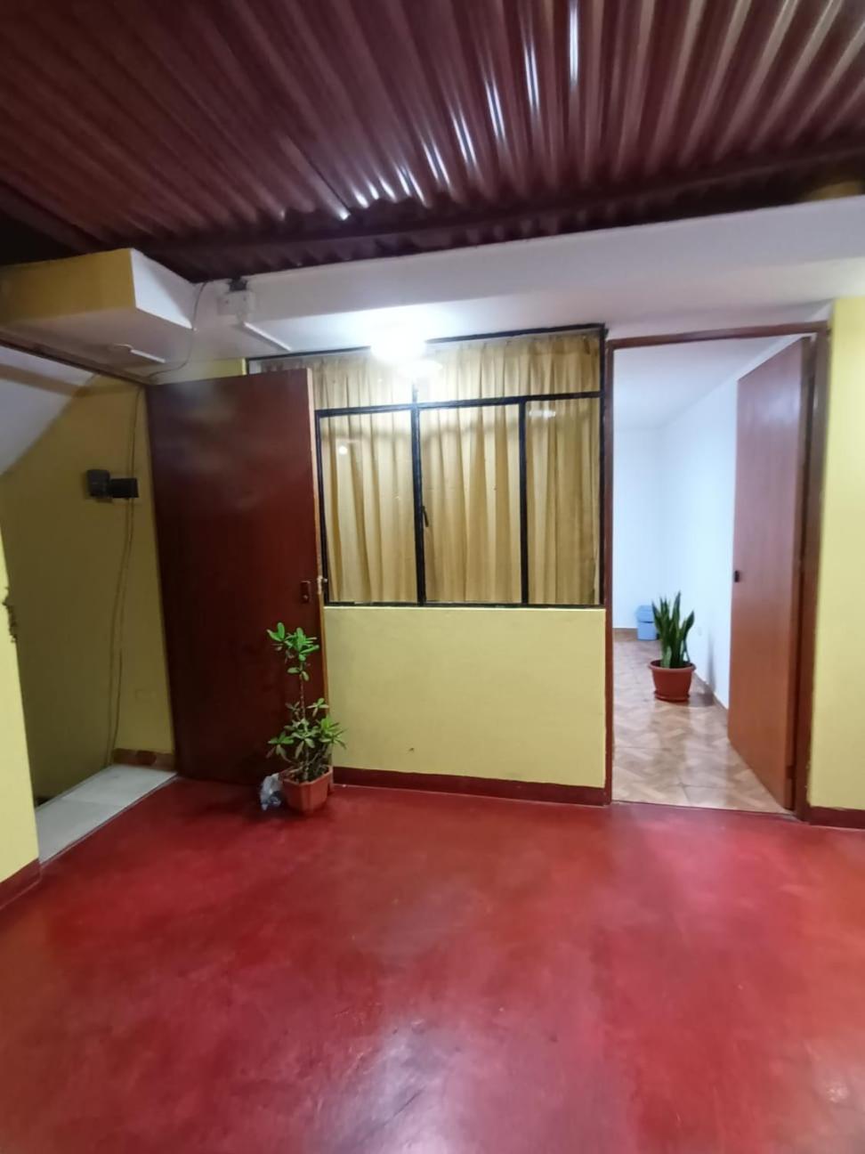 Right Across From The Airport - Free Shuttle - A Y J Familia Apartamento Lima Exterior foto