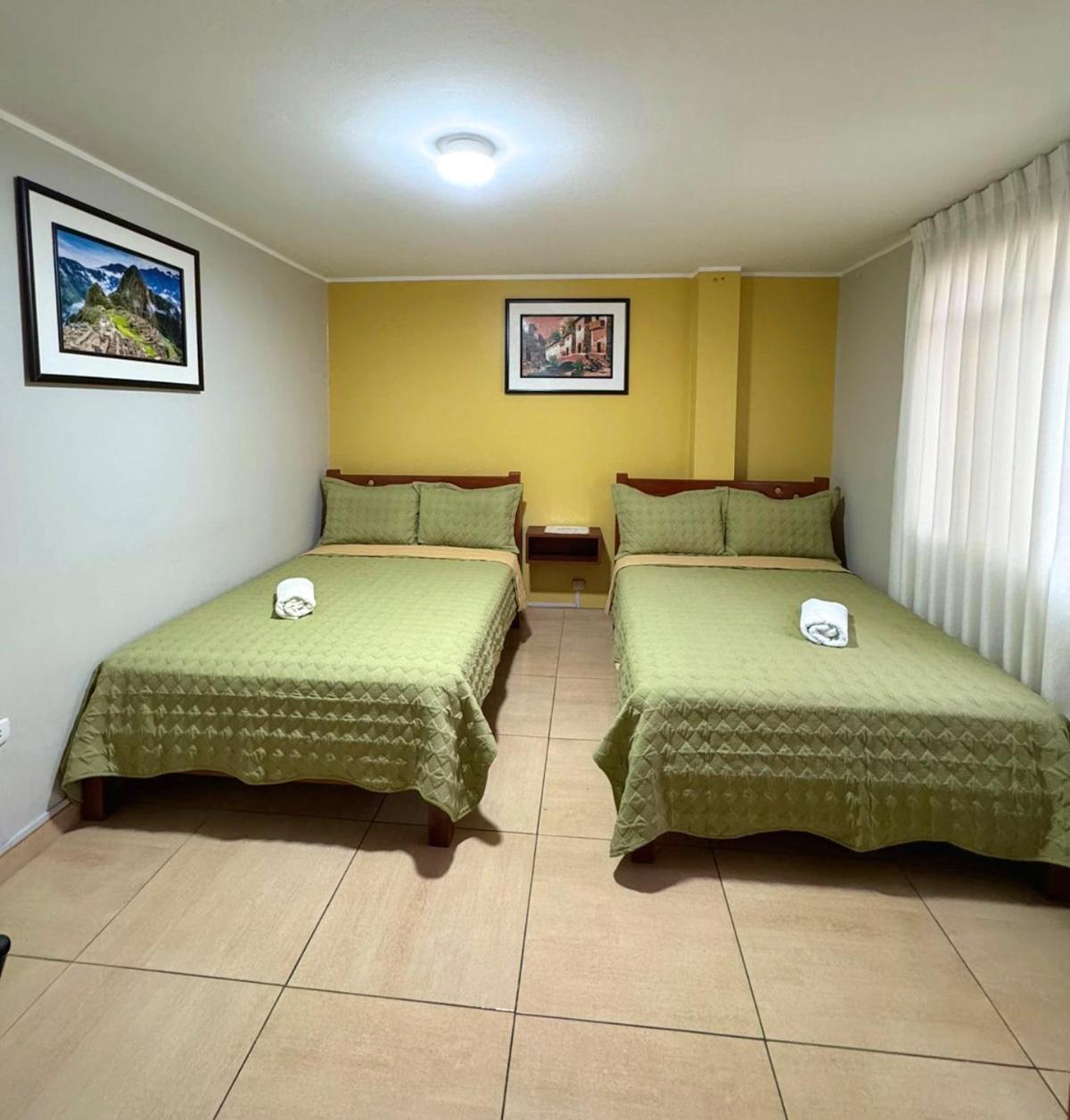 Right Across From The Airport - Free Shuttle - A Y J Familia Apartamento Lima Exterior foto